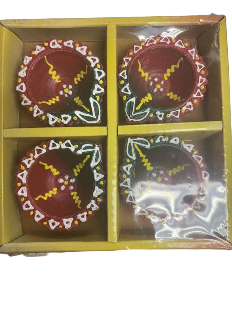 Diwali Decorated Round Clay Diya, Pack of 4 Diyas (FB-04)